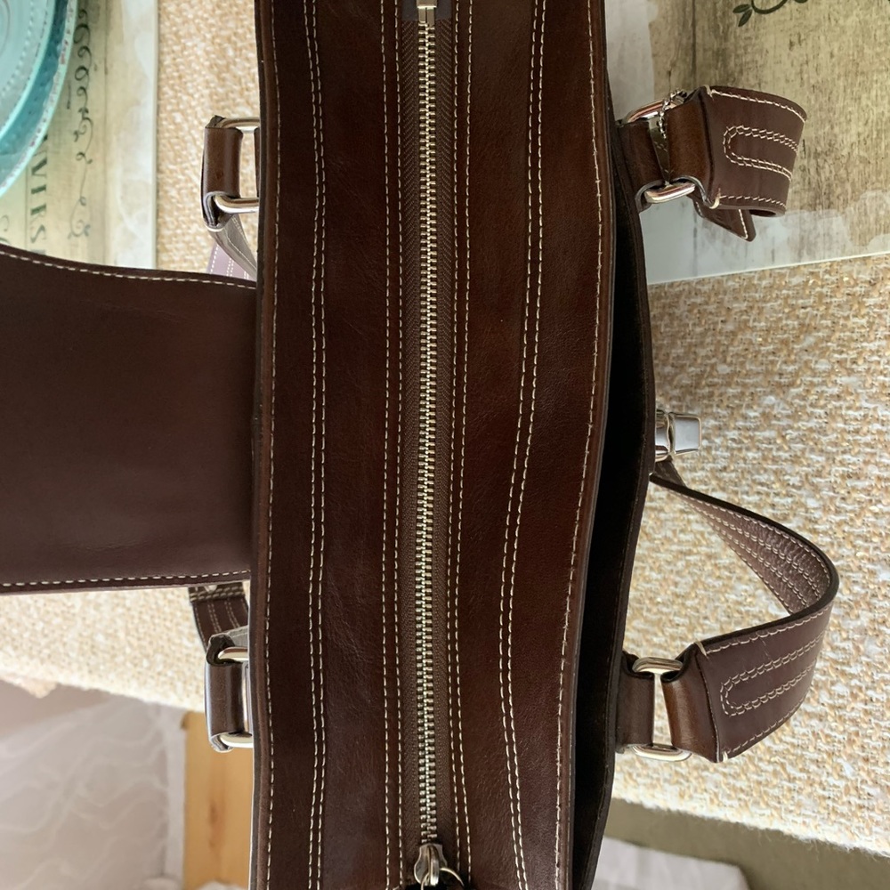Vintage Coach Satchel Like New Condition - Picture 5 of 7
